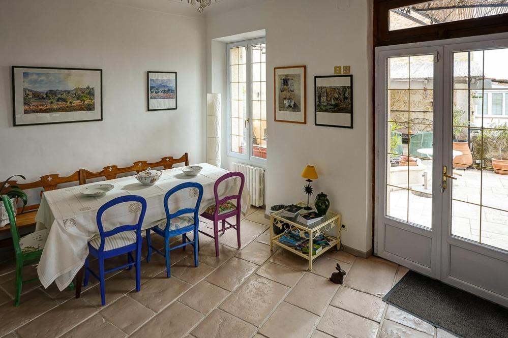 La Chaumiere, Demeure D'Hotes Lauris Kültér fotó